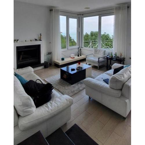 Shiroka Lake Home