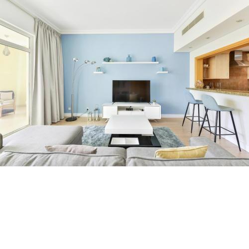 Shoreline · Luxury Palm Jumeirah · Free 5* Beach Resorts Access