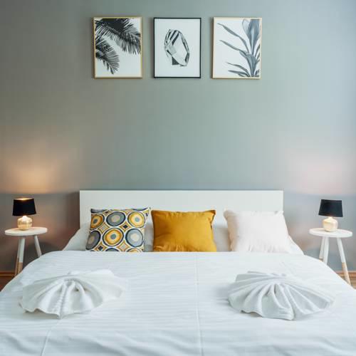 Short Stay Apart-Hotel by Ambiente