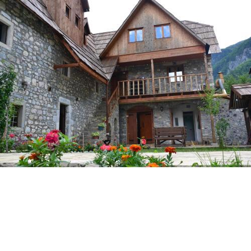 Shpella Guesthouse Theth