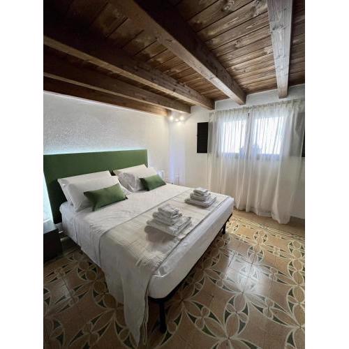 Sikelia Apartment
