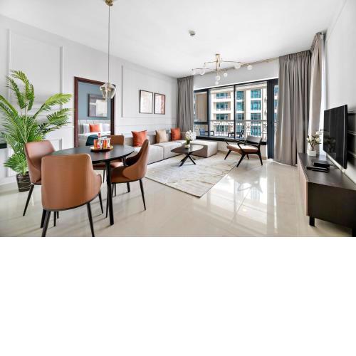 Silkhaus chic 1BDR with patio near Burj Khalifa