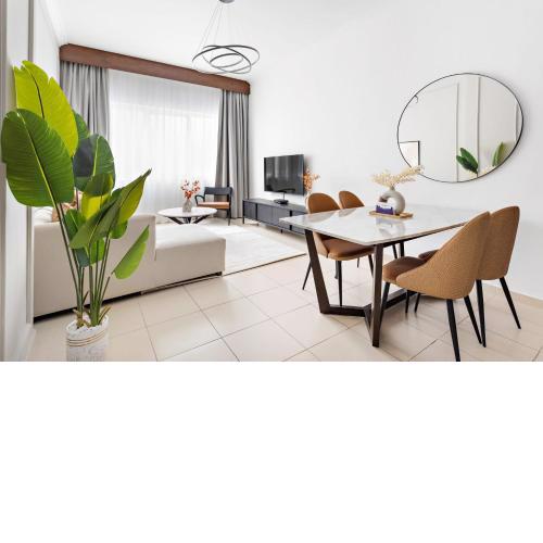 Silkhaus Chic Pool & Gym Art Residence bills Inc