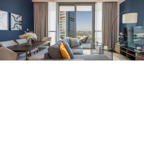 Silkhaus design 1BDR in central Downtown with balcony