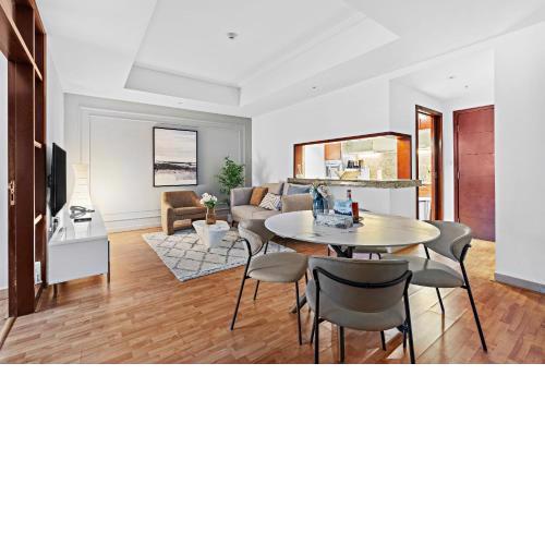 Silkhaus exquisite 1BDR in South Ridge with pool & gym