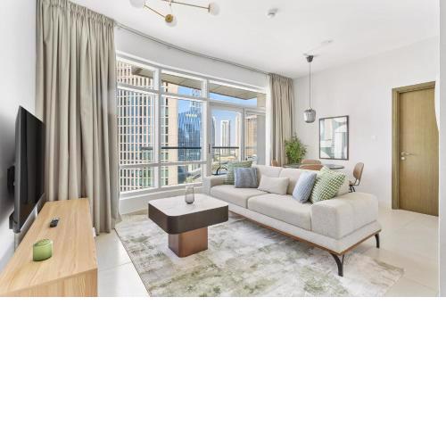 Silkhaus in luxury tower of Downtown 1BDR with Pool & Gym access