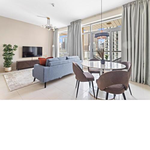 Silkhaus Marina view 1BDR newly furnished with pool & gym access