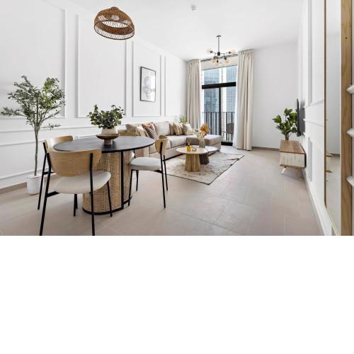 Silkhaus modern 1BDR in Belgravia Heights with pool & gym
