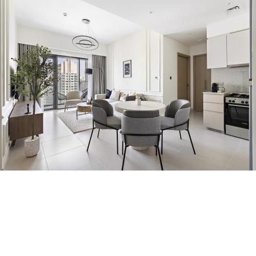 Silkhaus modern 1BDR in Downtown premium tower