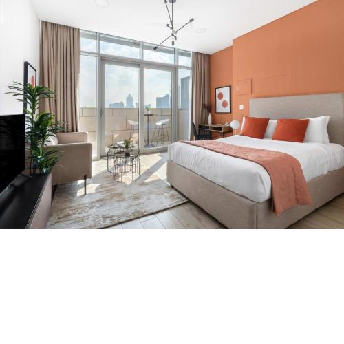 Silkhaus modern studio with Burj Khalifa view in DIFC