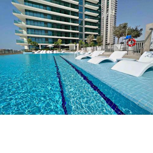 Silkhaus new 1BDR with Private beach