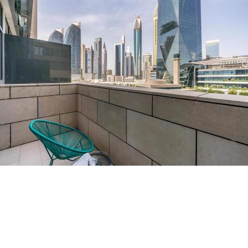 Silkhaus newly furnished studio facing DIFC with pool and gym access