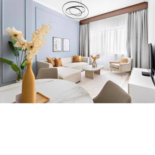 Silkhaus Spacious Pool & Gym 1BDR Art Residence