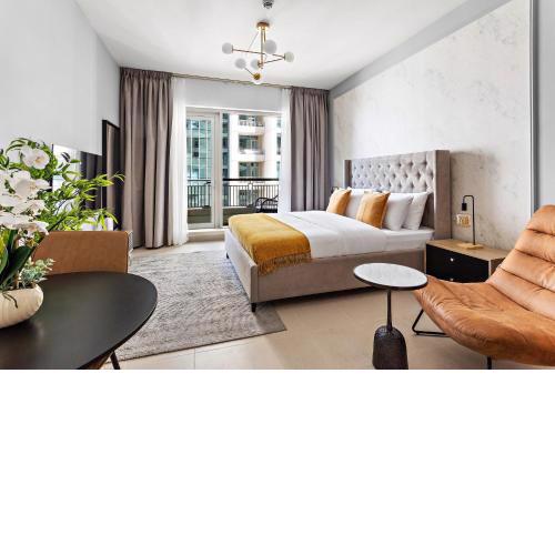 Silkhaus spacious studio in Boulevard Central with gym & pool