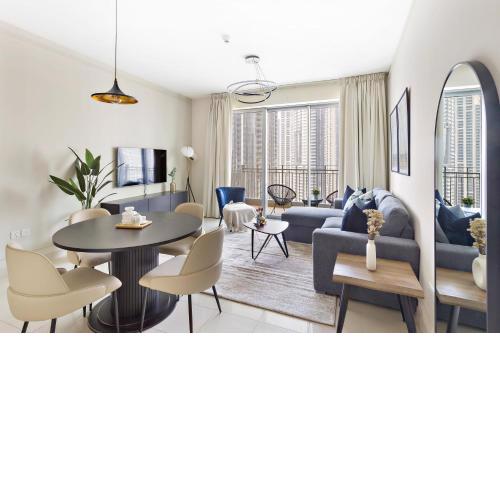 Silkhaus your 1BDR home away from home in Downtown