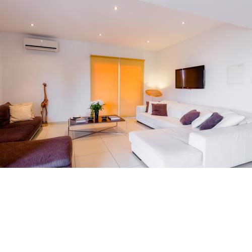 Silver Apartment 3