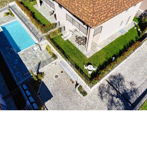 Silvia Ossuccio House - By House Of Travelers