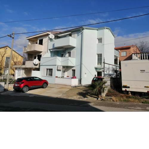Simplistic Apartment in Jadranovo near Sea Beach