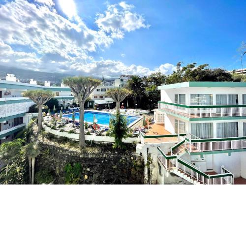 Single Studio E with Wifi, balcony, swimming pools