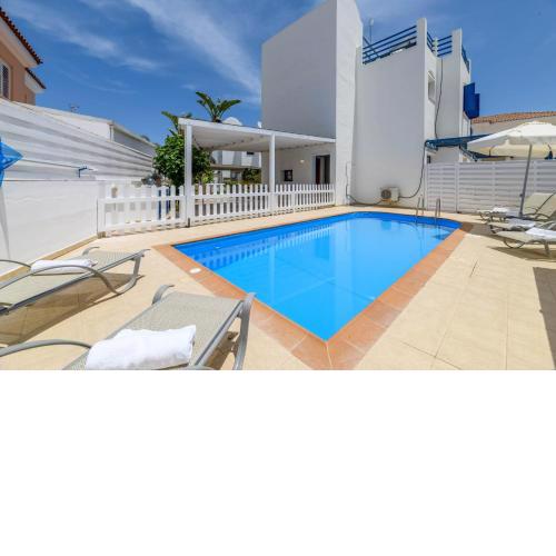 Sirena Beach Villa #31