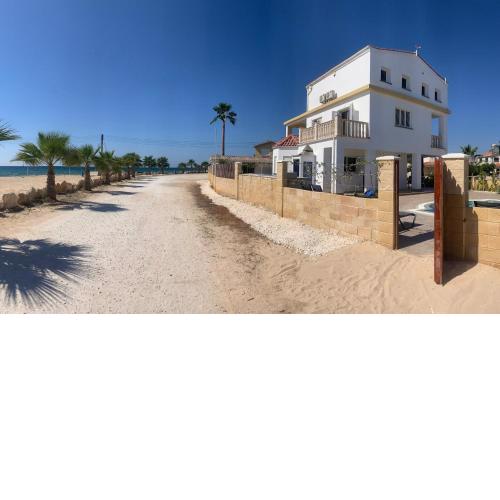 Sirens Beach House