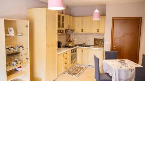 Sisi Apartment-Tirana City Center