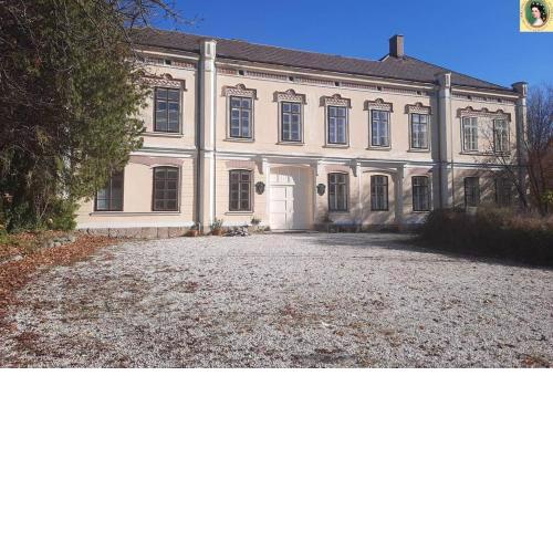 Sisi-Schloss Rudolfsvilla - Sechser - 24 Gäste