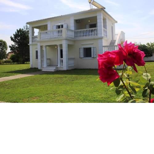 Sissy's Rose Garden Apartment