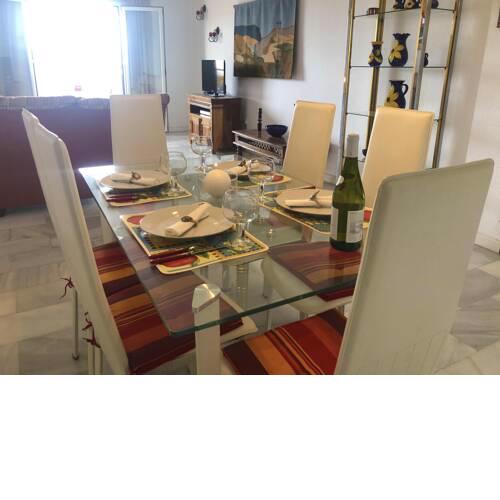 Sitio de Calahonda Apartment Sleeps 7 with Pool Air Con and WiFi