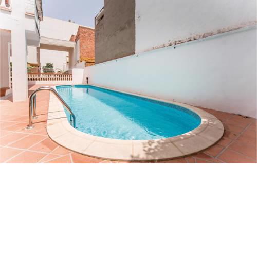 Six-Bedroom Holiday Home in El Grau de Moncofa