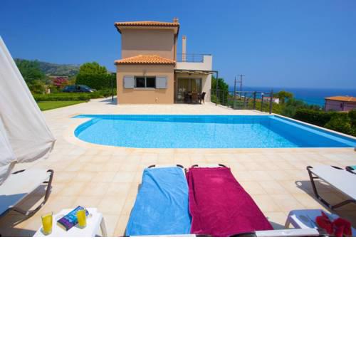 Skala Villa Sleeps 6 Pool WiFi