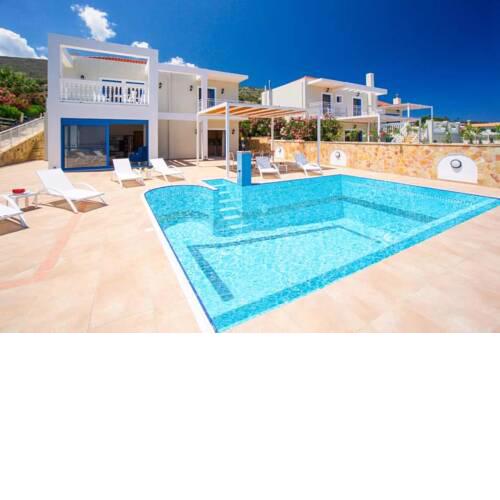 Skala Villa Sleeps 6 with Pool Air Con and WiFi