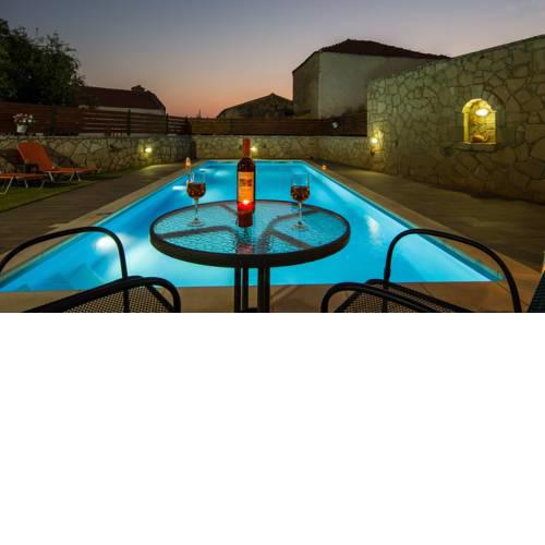 Skandalis Apartments