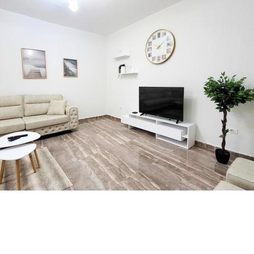 Skanderbeg Square View Superior Apartment