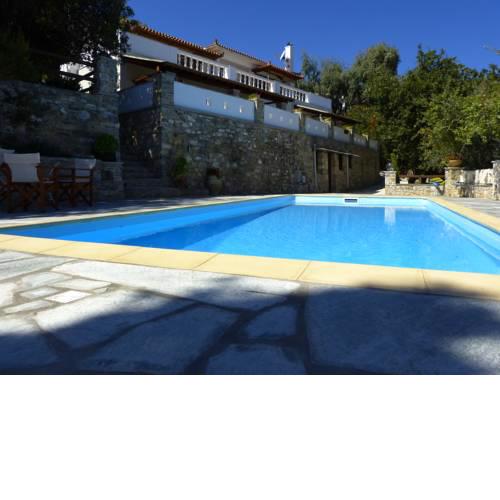 Skopelos luxurious villa "Aloupi"