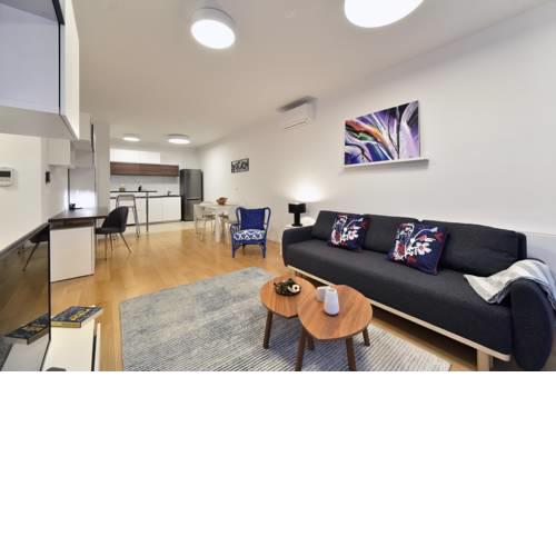 Sky View Apartment