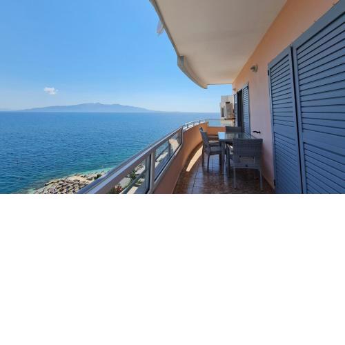 SkyLine sea view apartment