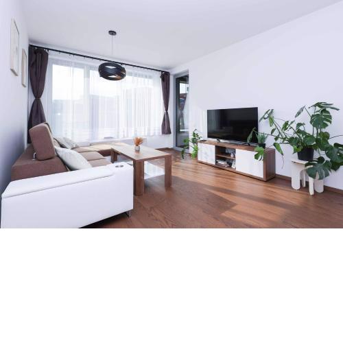 Skypark Tower 3- Free parking and city views