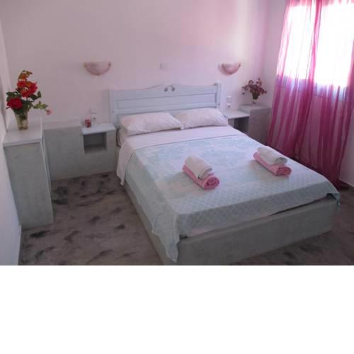 Skyros Junior Studios