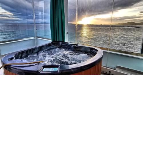 Sky&Sea Luxury Loft Suite&Spa