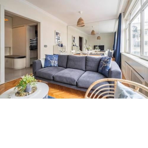 Sleek Flat with Great Location in Tesvikiye