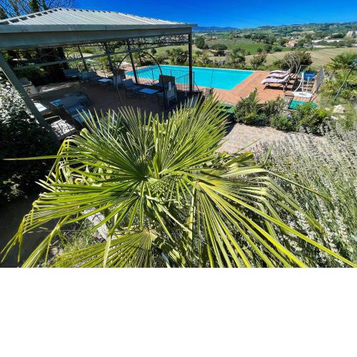 Slps 4 in 6 Gorgeous apts with Beautiful grounds pool jacuzzi Spoleto
