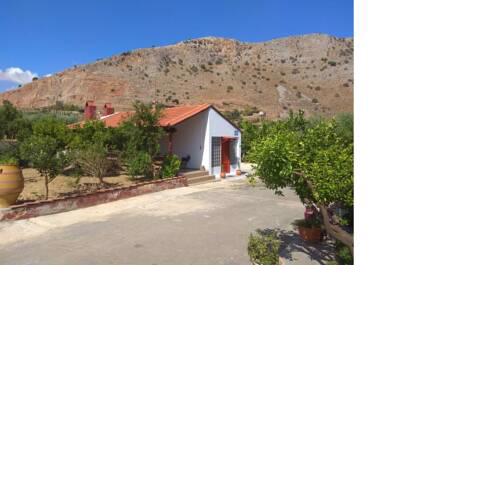 Small Country House - Enjoy the Nature