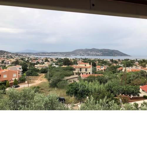 Small house great view in Porto-Rafti gulf