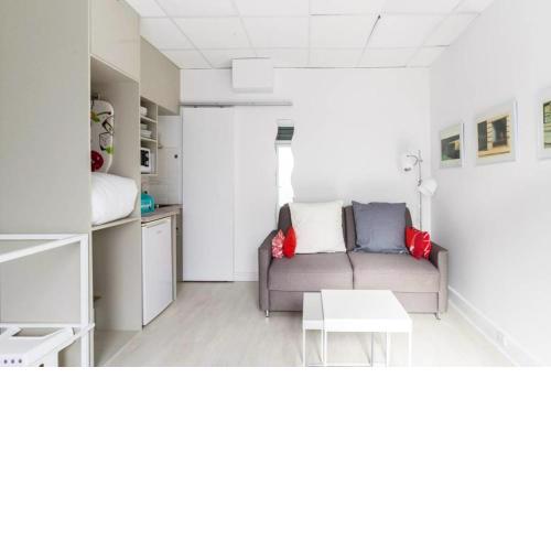 Small Is Beautiful Ideally Located Sleeps 4