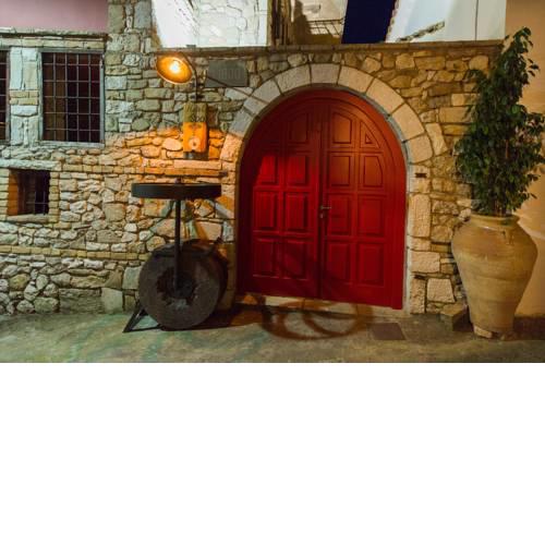 small luxury hotel 1800