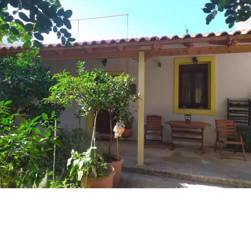 Small Villa Gerani
