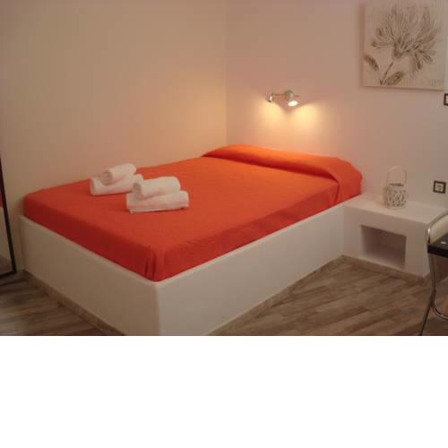 Smaragdi Studios and Rooms