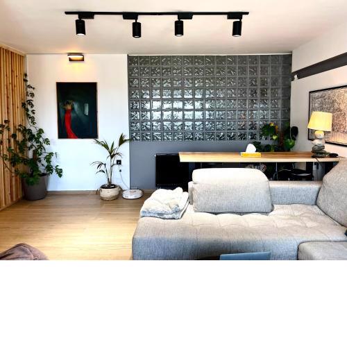 Smart suite 10min by car from old town