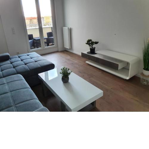 Smarte Dachgeschosswohnung mit 2 Terrassen direkt am Hauptbahnhof